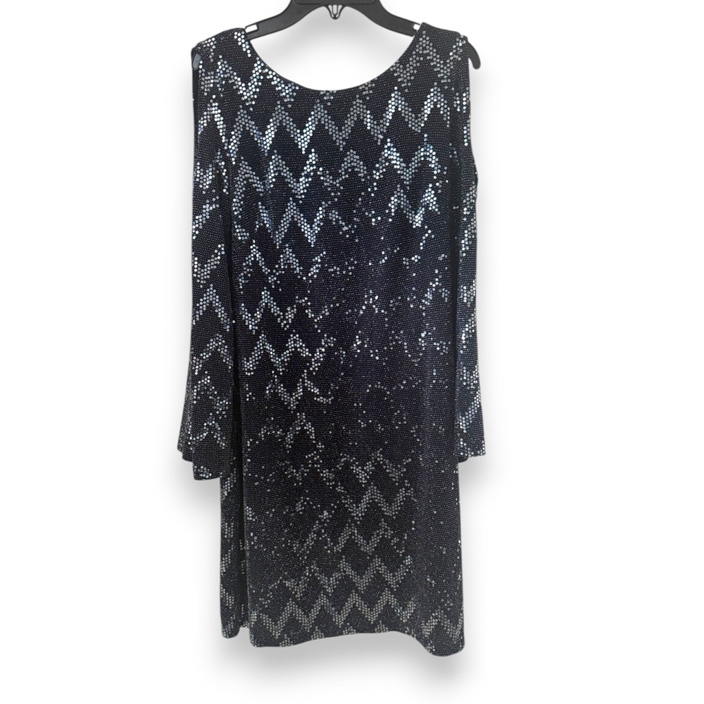 Elegant Black and Silver Zigzag Dress